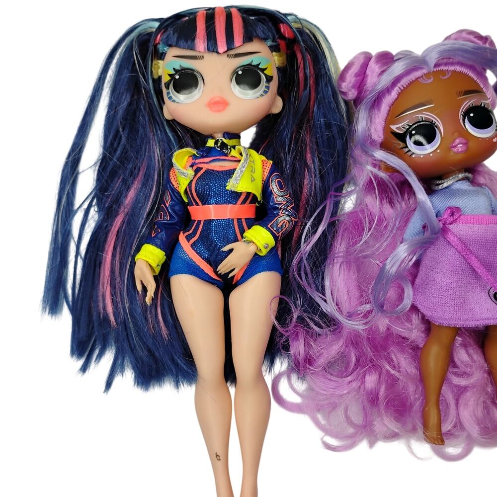 LOL Surprise! OMG Victory Blue Hair and Tween Surprise Fashion Dolls lot of 2